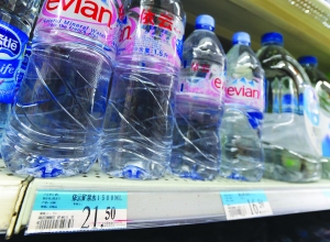 ����1500ml�����ƿ�Ȫˮ�ۼ�21.5Ԫ �챨���� ʩ��� ��
